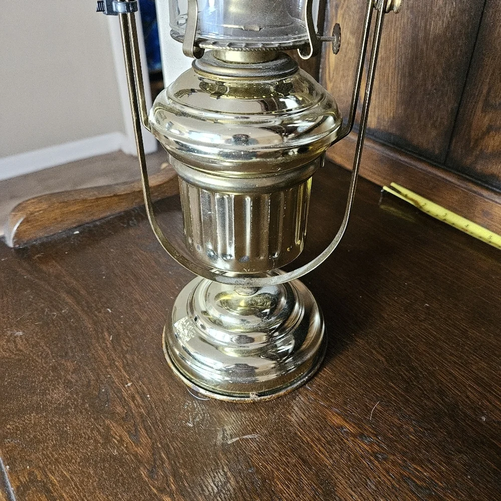 Brass Nautical Ship Gimbal Oil Lamp.